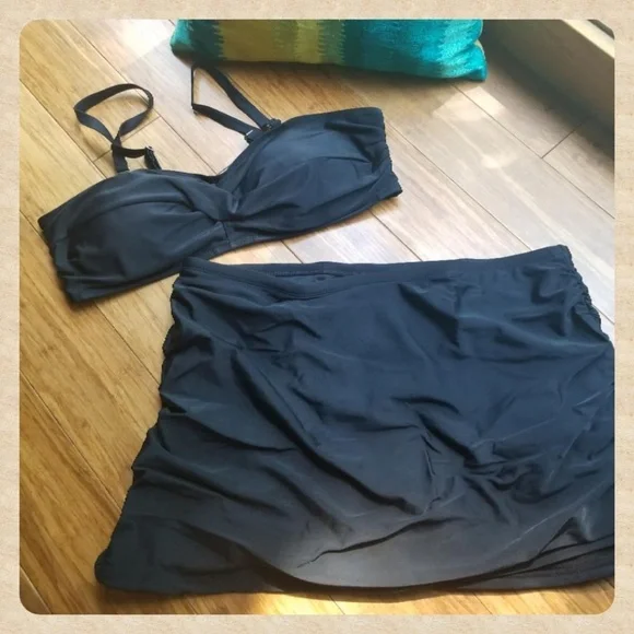 Retro Style Skirted Bikini!. - Picture 4 of 5